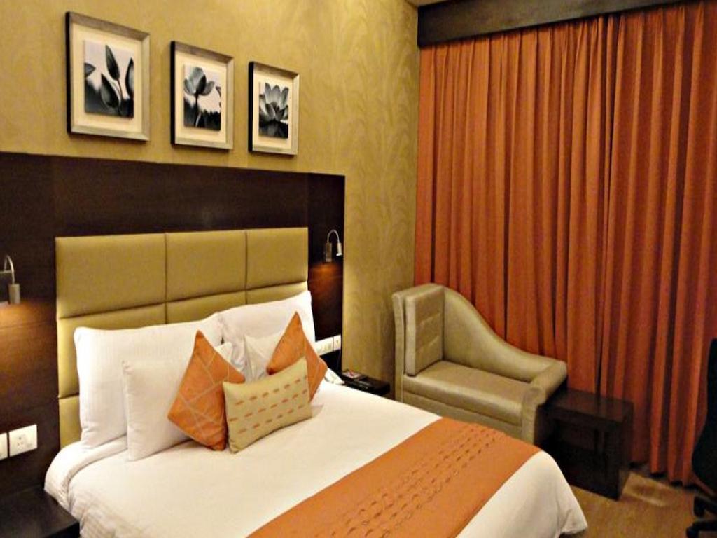 Hotel Corporate Regency Neu-Delhi Zimmer foto